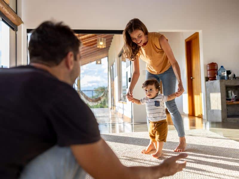 Des parents équipés, prêts à ajuster leur stratégie avec confiance face aux défis.